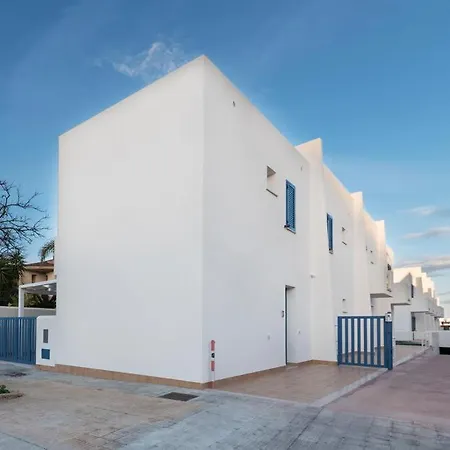 Elisa Blu Mare 公寓式酒店